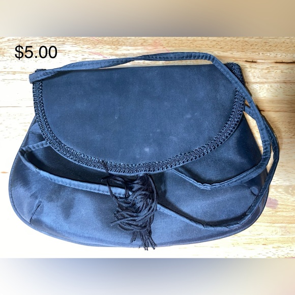 Purses - Picture 3 of 5